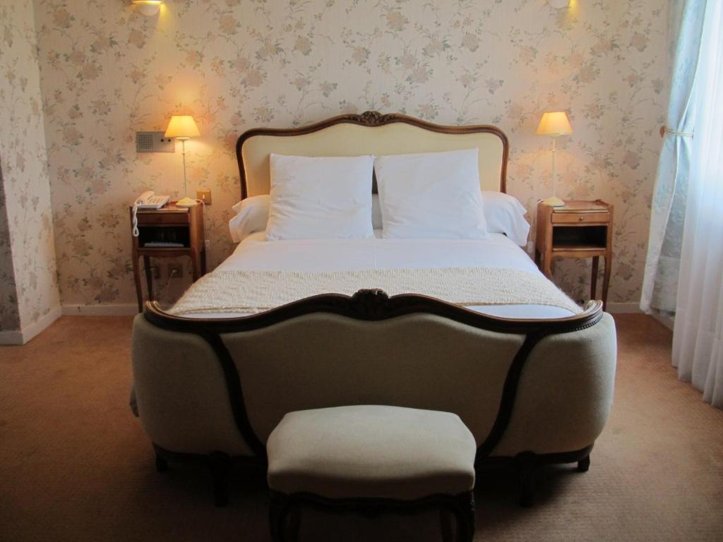 Chateau Beau Jardin Hotel Gaillan-en-Medoc Room photo