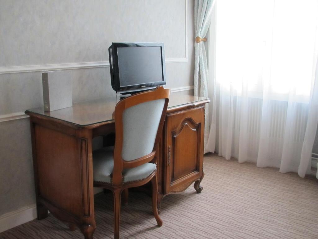 Chateau Beau Jardin Hotel Gaillan-en-Medoc Room photo